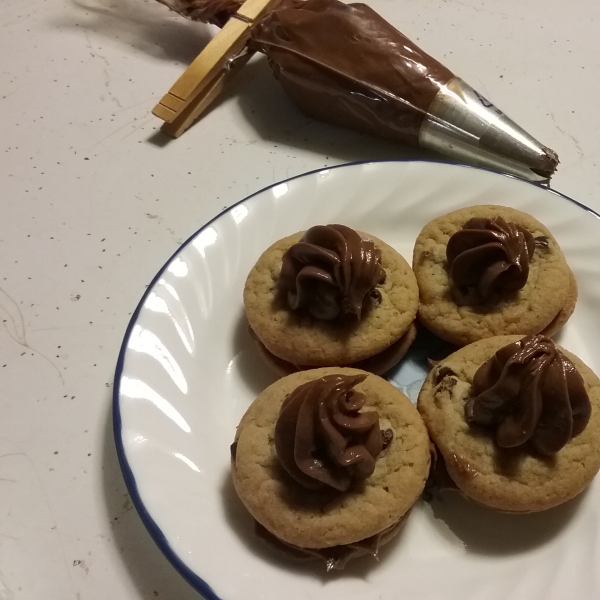 Creamy Chocolate Hazelnut Frosting