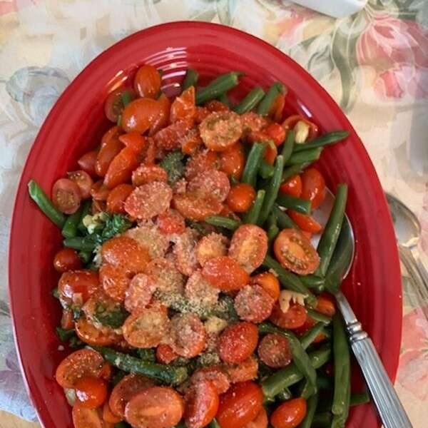 Green Beans with Cherry Tomatoes