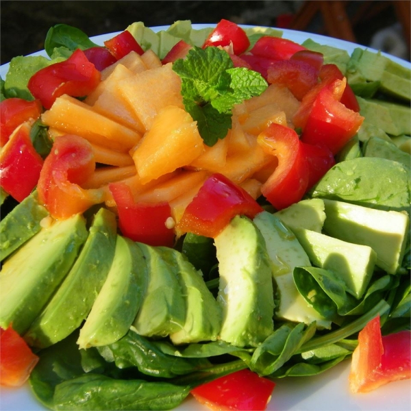 Spinach Cantaloupe Salad with Mint