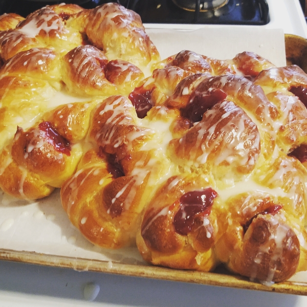 Pull-Apart Easter Blossom Bread