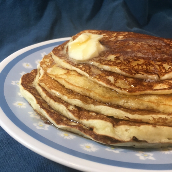 Old-Fashioned Buttermilk Pancakes