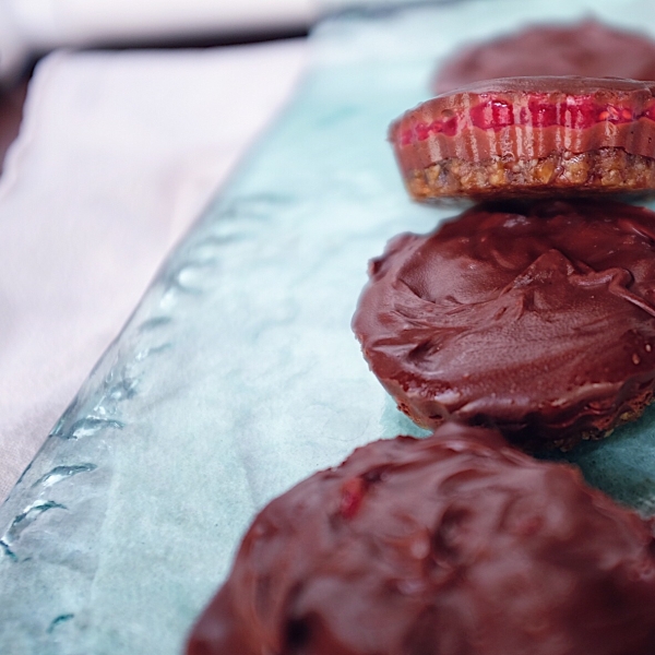 Vegan Raspberry Chocolate Tarts