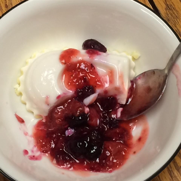 Panna Cotta With Fresh Strawberry Sauce