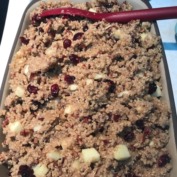 Cranberry Apple Pecan Quinoa Salad