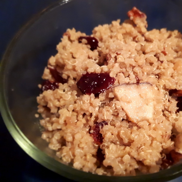 Cranberry Apple Pecan Quinoa Salad