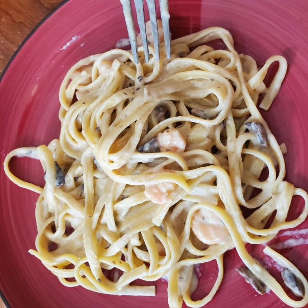 Creamy Shrimp Pasta with Mushrooms