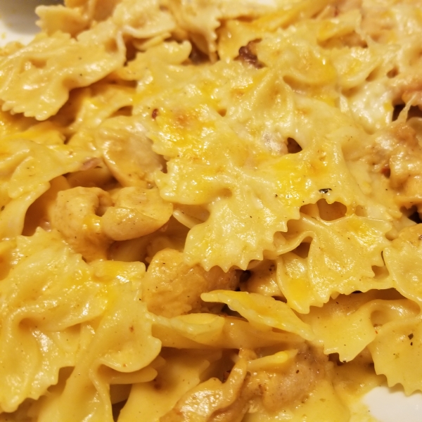 Memphis-Style Chicken Mac 'n Cheese
