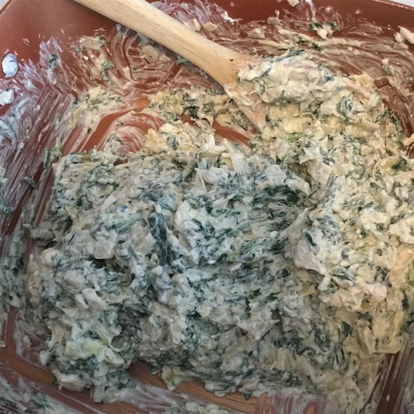 Spinach and Artichoke Greek Yogurt Dip