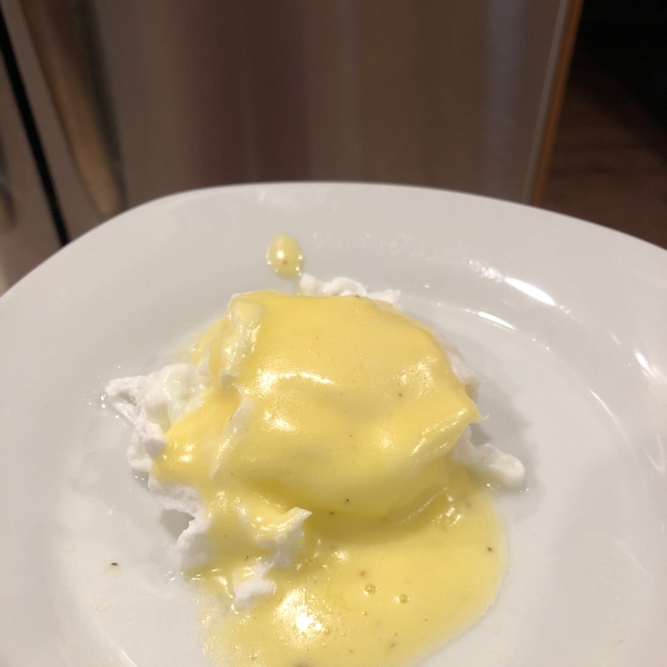 Creamy Hollandaise Sauce