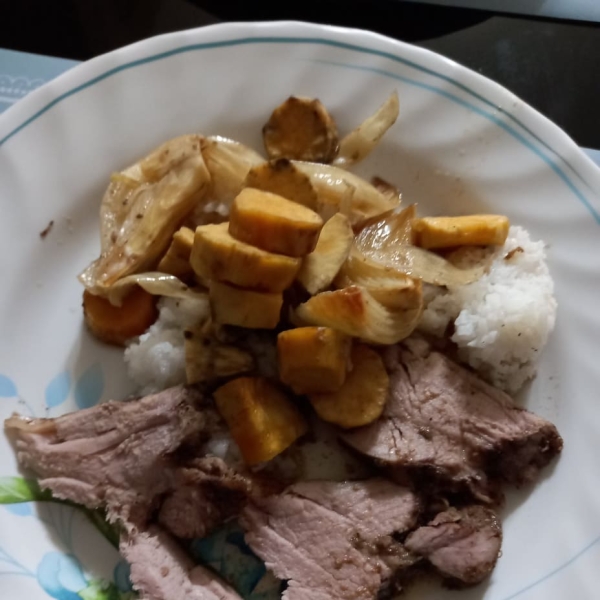 Slow Cooker Pork Loin Roast with Brown Sugar and Sweet Potatoes