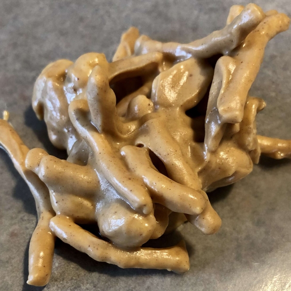 Peanut Butter Haystacks