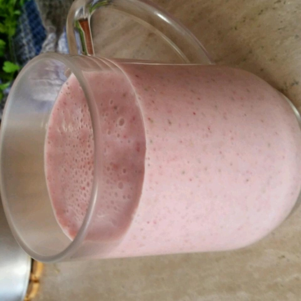 Healthy Oatmeal Strawberry Smoothie