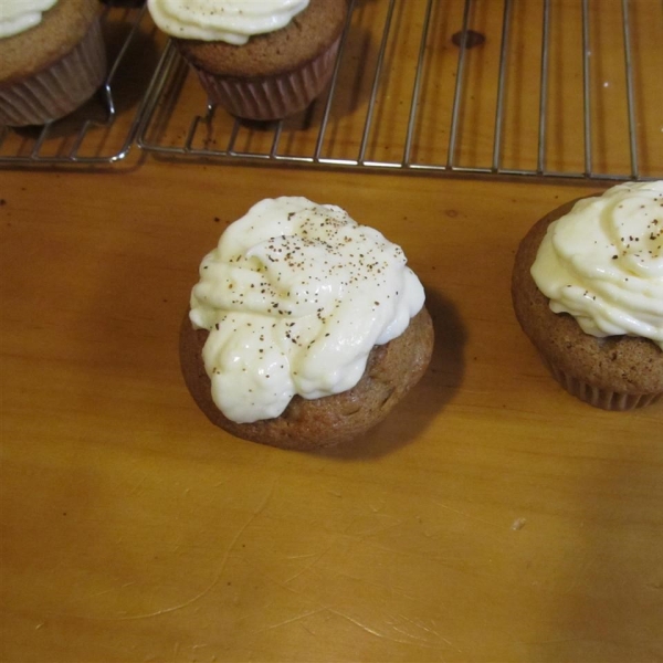 Eggnog-Chai Cupcakes