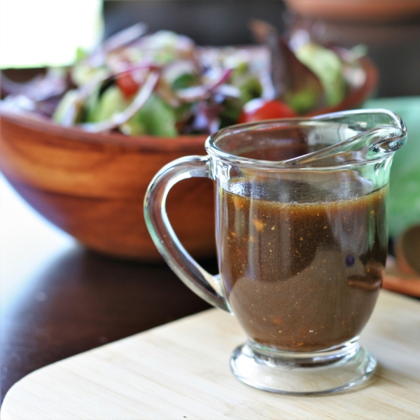 Simple and Flavorful Balsamic Vinaigrette