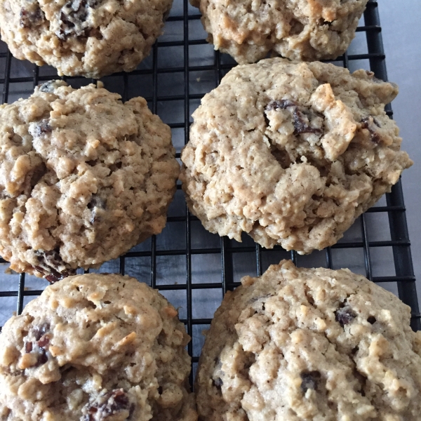 Grandma's Oatmeal Raisin Cookies