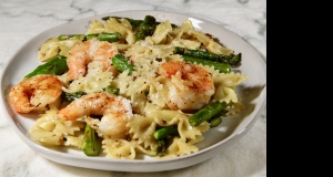 Easy and Tasty Pasta with Shrimp and Asparagus