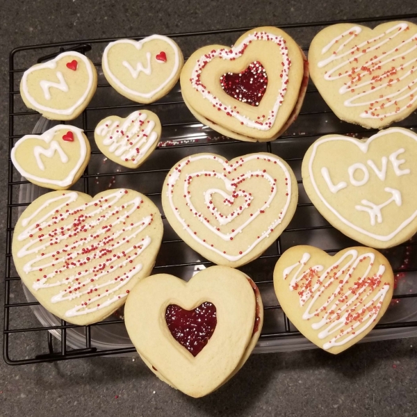 Easy Valentine Sandwich Cookies