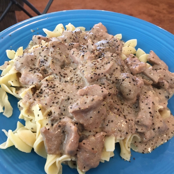 Easy Slow Cooker Stroganoff