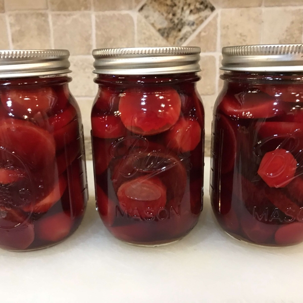 Canned Spiced Pickled Beets