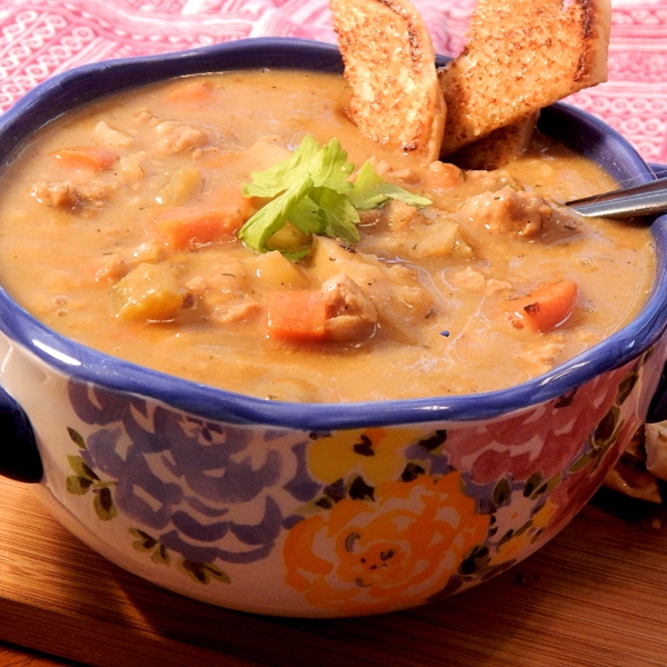 Instant Pot® Turkey Cheeseburger Soup