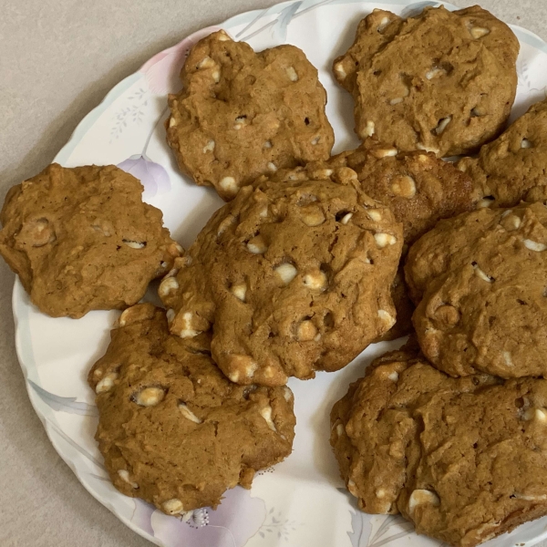 White Chocolate Pumpkin Cookies