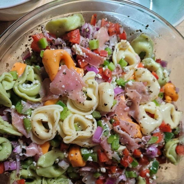 Gorgonzola and Prosciutto Tortellini Salad
