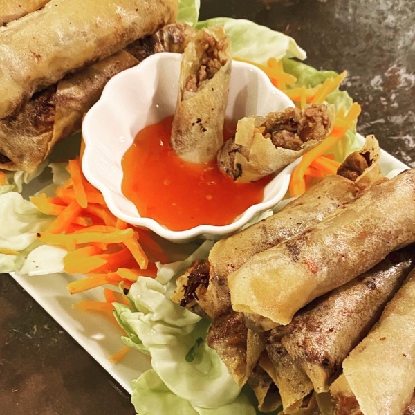 Traditional Filipino Lumpia