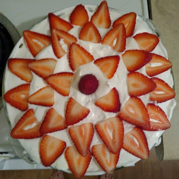 Strawberry Delight Dessert Pie