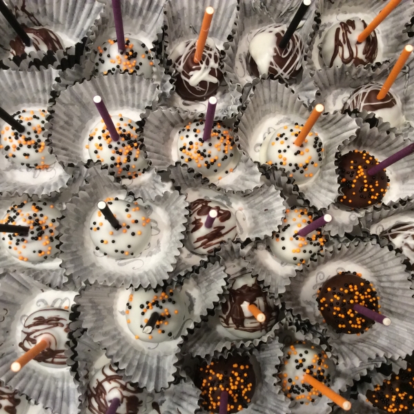 Easy Fudgy Cake Pops