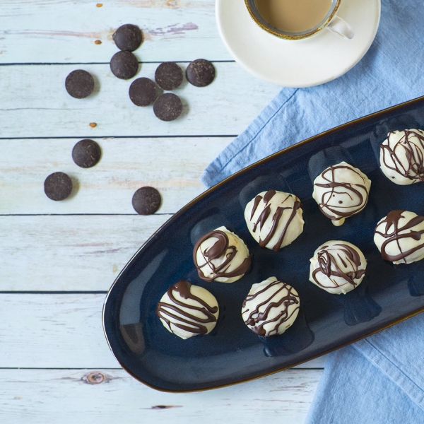No-Bake Baileys Cheesecake Balls