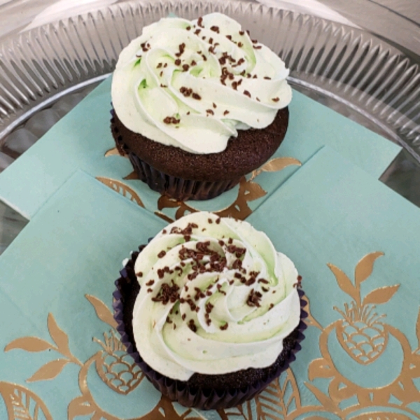 Chocolate-Orange Cupcakes with Pistachio Buttercream