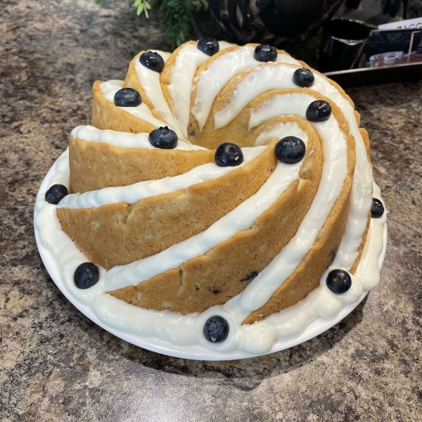 Quick and Easy Summer Limoncello Cake