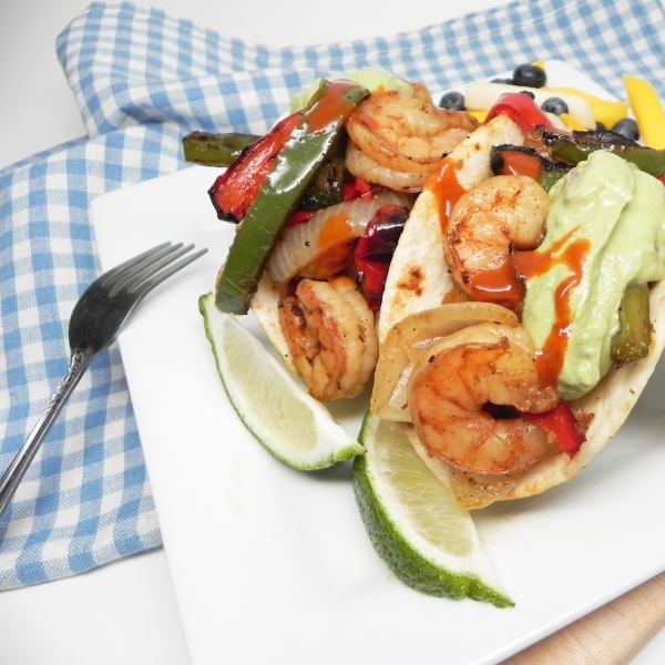 Easy Grilled Shrimp Fajitas