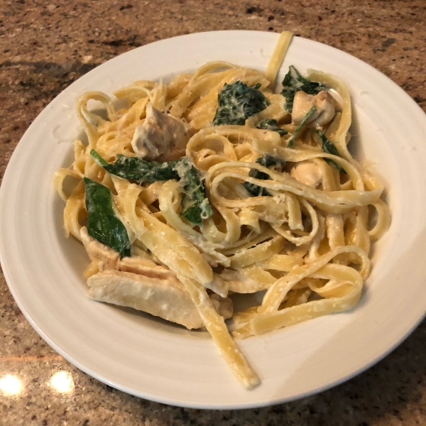 Quick and Easy Alfredo Sauce