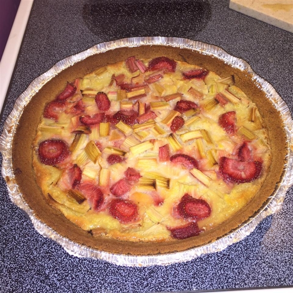 Grammy's Favorite Rhubarb Custard Pie