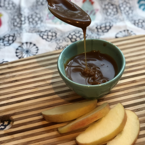 Easy 3-Ingredient Vegan Caramel Sauce