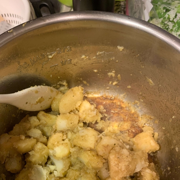 Instant Pot Garlic-Roasted Potatoes