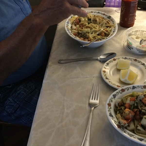 Pasta with Scallops, Zucchini, and Tomatoes