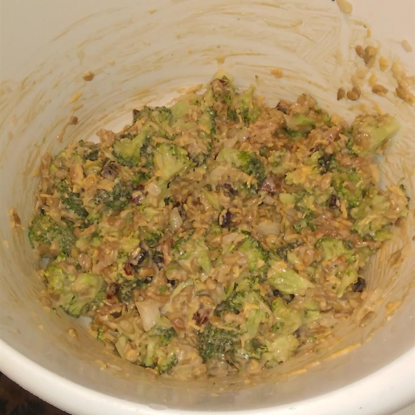 Bacon Broccoli Salad with Raisins and Sunflower Seeds