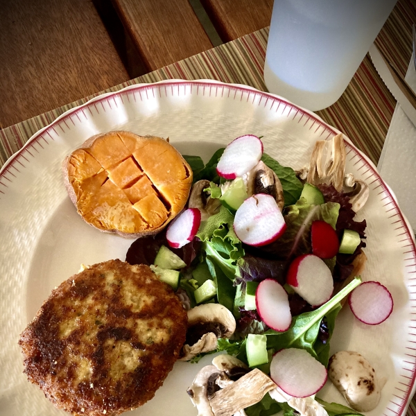 Grandma's Famous Salmon Cakes