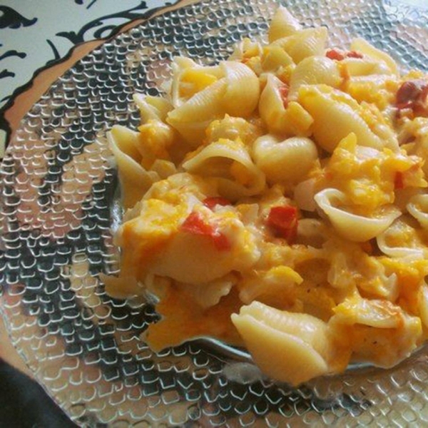 Pasta with Bell Peppers and Pumpkin Sauce