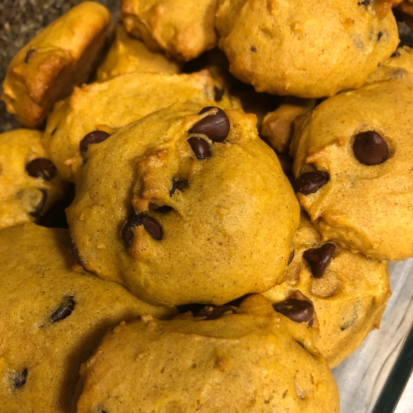 Easy Pumpkin Chip Cookies