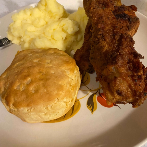 Fried Chicken with Creamy Gravy