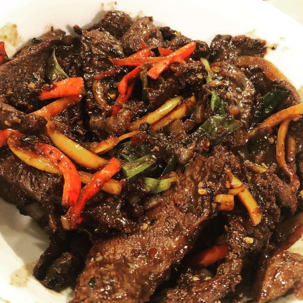 Super-Simple, Super-Spicy Mongolian Beef