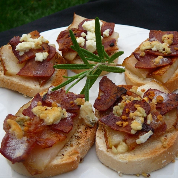 Blue Cheese, Bacon and Pear Brunch Sandwiches