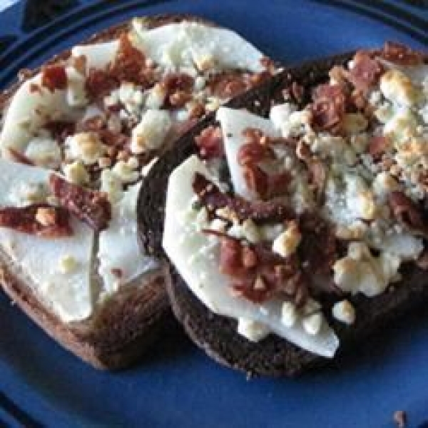 Blue Cheese, Bacon and Pear Brunch Sandwiches