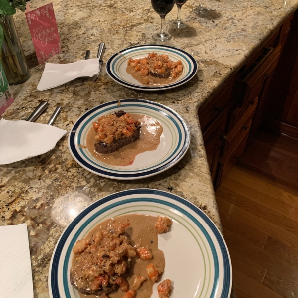 Filet Mignon with Garlic Shrimp Cream Sauce