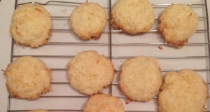 Easy Coconut Macaroons