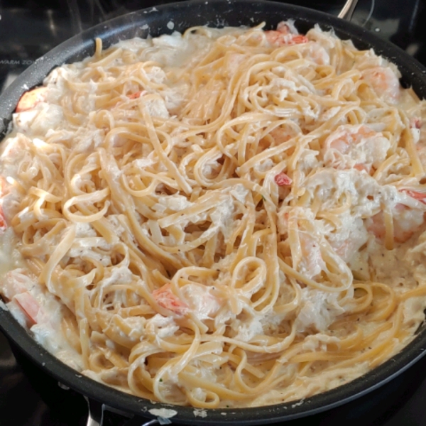 Easy Seafood Fettucini