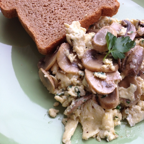 Scrambled Eggs with Mushrooms